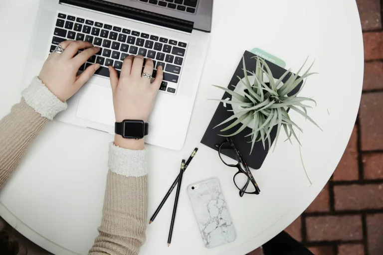 Automating WordPress blog posts with AI from a single workstation